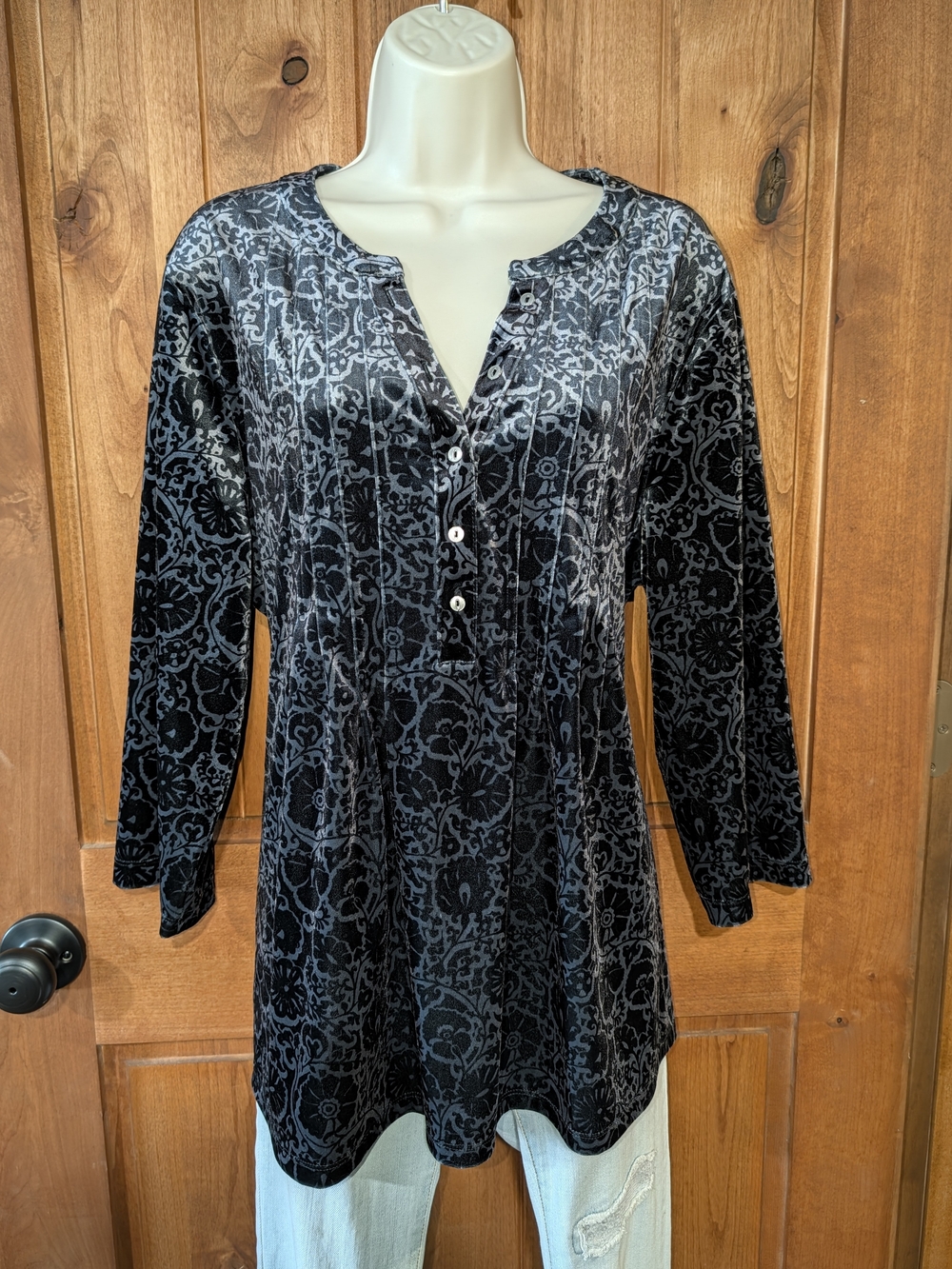 croft & barrow Black Velvet Floral Henley Tunic